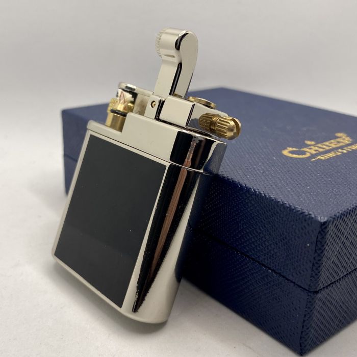 Запальничка бензинова Chief з гравіюванням у вигляді мікросітки