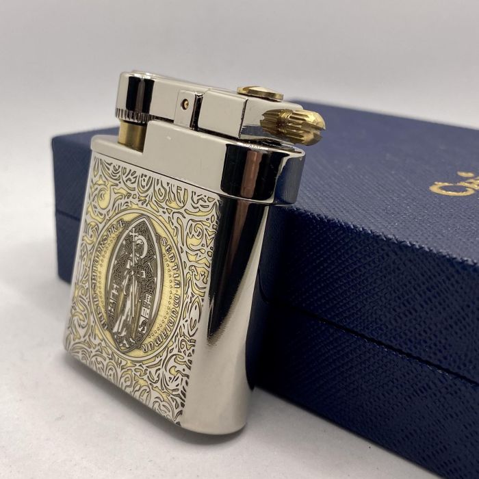 Бензинова Запальничка Chief з Хрестом Святого Бенедикта