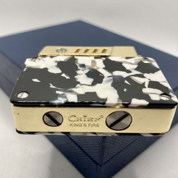 Запальничка бензинова Chief модель Black & White Speckle