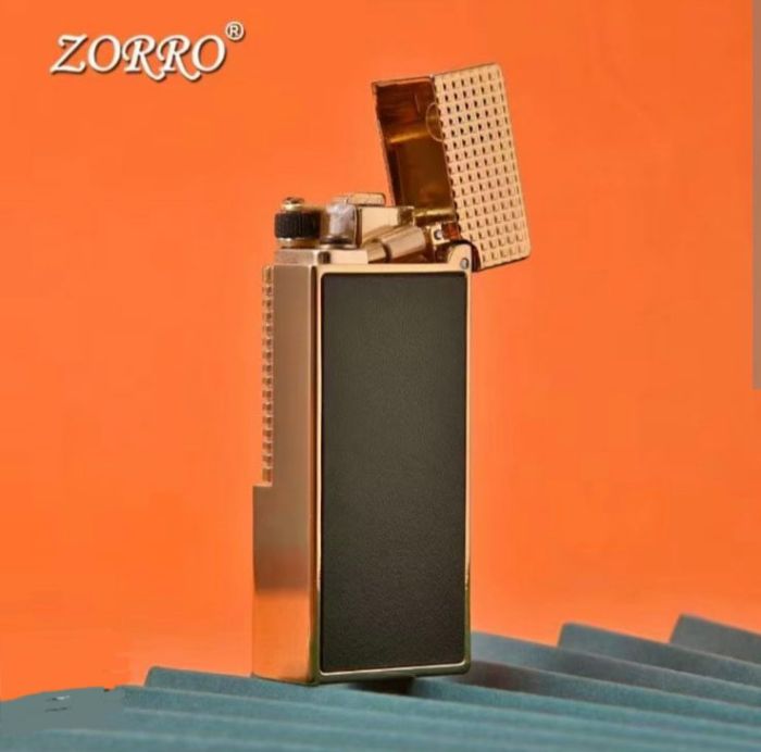 Бензинова запальничка Zorro Slim  Black Leather (Слім-серія, чорна шкіра)