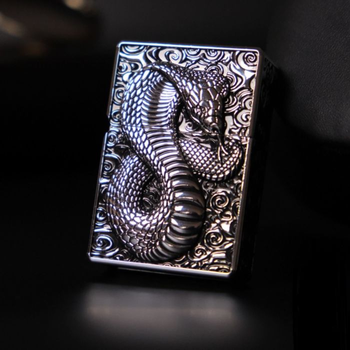 Бензинова запальничка Zorro "Ultimate Justice" — Колекційна серія (Cobra Edition) Silver