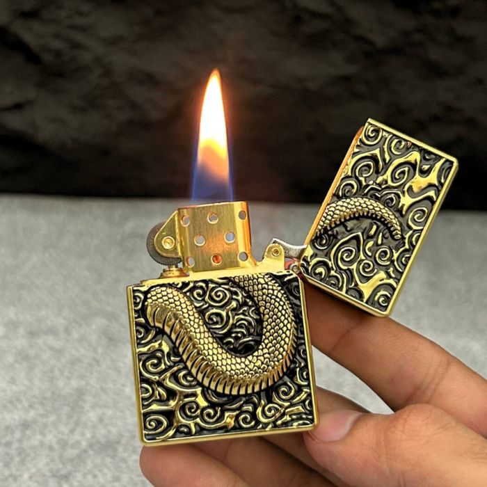 Бензинова запальничка Zorro «Золота Кобра» — Колекційна серія