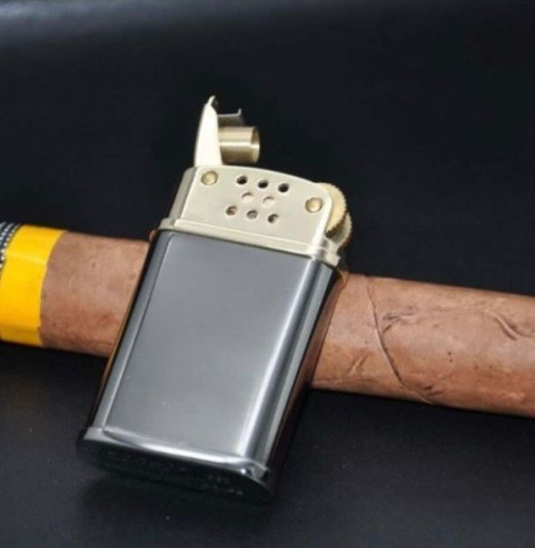 Бензинова запальничка Zorro "Retro Classic"