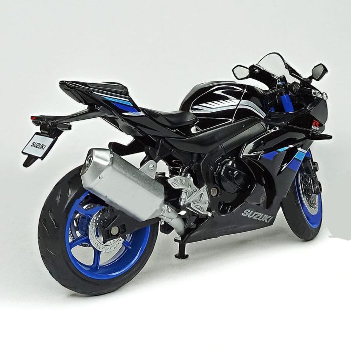 Колекційна масштабна модель мотоцикла Suzuki GSX-R1000 (1:12) від CCА