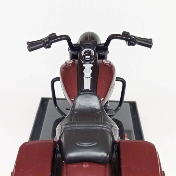 Колекційна модель мотоцикла Harley-Davidson 2017 Road King Special (1:18) від Maistо