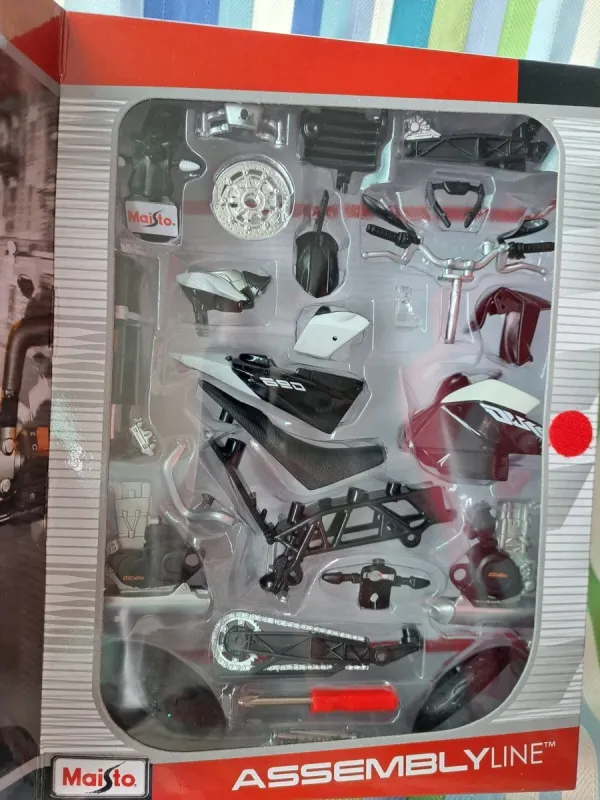 Конструктор Maisto Assembly Line: Мотоцикл KTM 690 Duke (1:12)