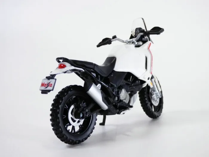 Колекційна модель мотоцикла Ducati DesertX (Maisto) — Масштаб 1:18