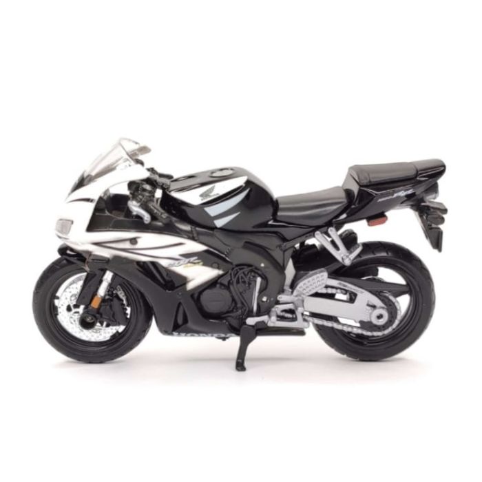 Колекційна модель мотоцикла Honda CBR1000RR Fireblade (Maisto, 1:18)