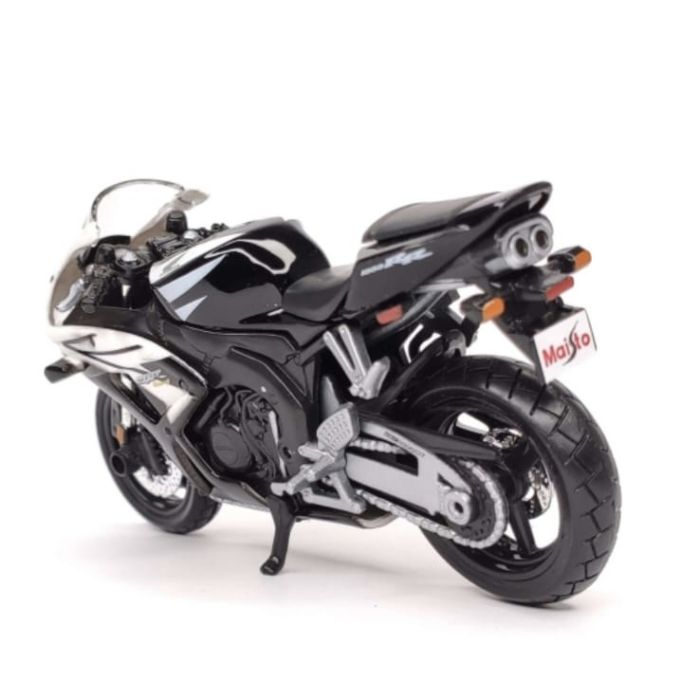 Колекційна модель мотоцикла Honda CBR1000RR Fireblade (Maisto, 1:18)