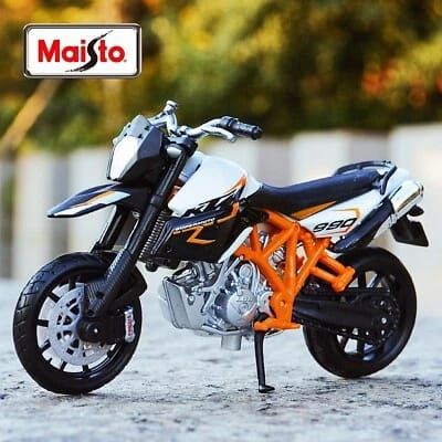 Колекційна модель мотоцикла KTM 690 SMC R (Масштаб 1:18) від Maistо