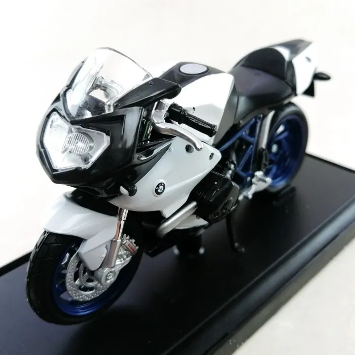 Колекційна модель мотоцикла Maisto BMW HP2 Sport (1:18)