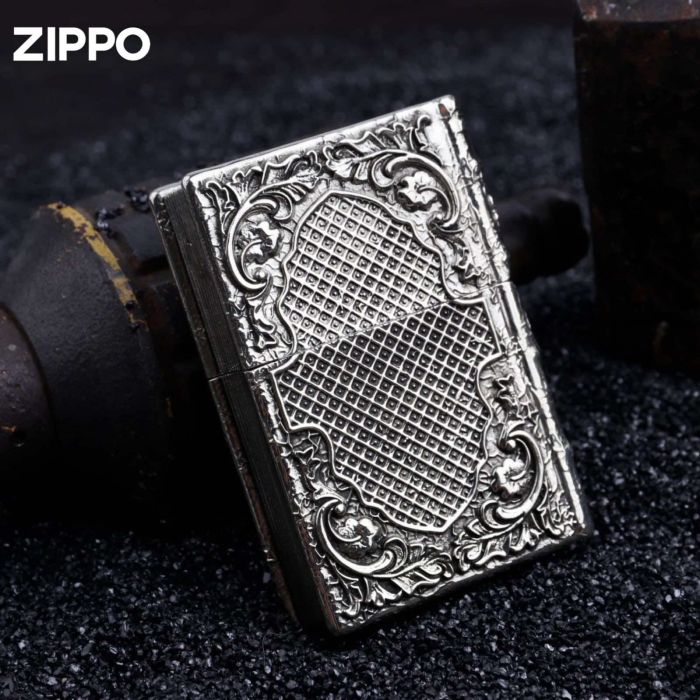 Ексклюзивна  бензинова запальничка Zippo "Holy Bible" — Колекційна модель у дерев’яному боксі