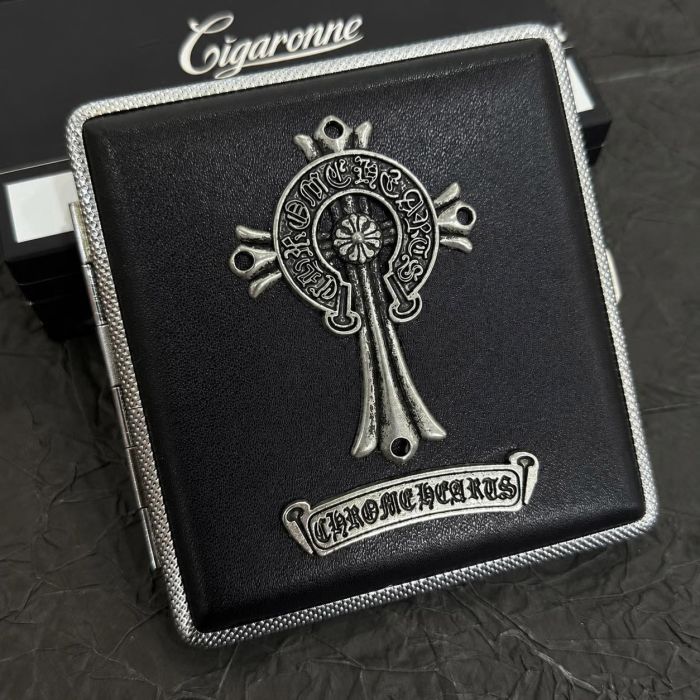 Портсигар металевий Chrome Hearts з екошкірою (на 20 сигарет), чорний з хрестом