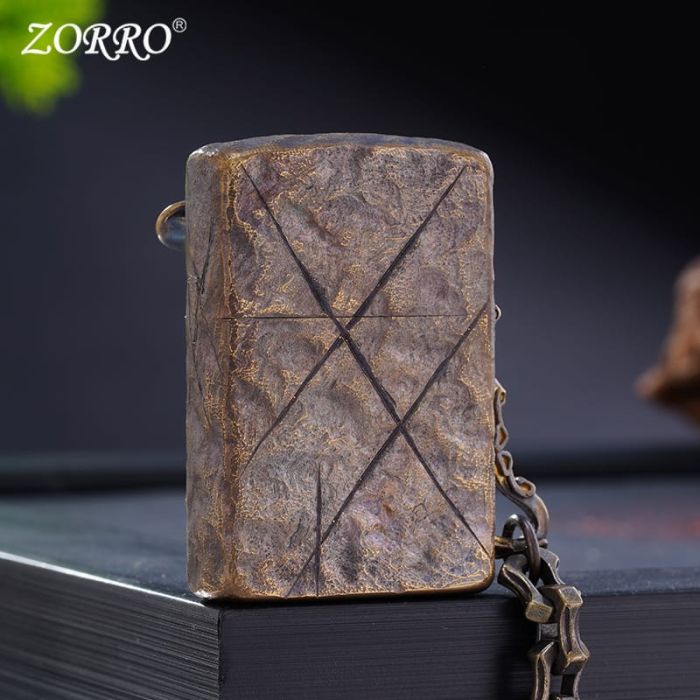 Колекційна Бензинова запальничка Zorro «Синдикат Черепів» з  ланцюжком