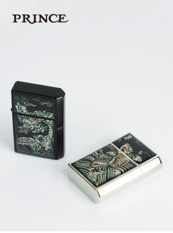 Бензинова запальничка Prince «Golden Koi» Короп Кої (Made in Japan)