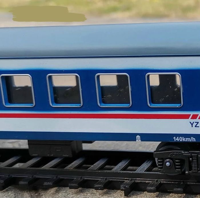 Великий ігровий набір «Залізниця FENFA Train Familial» з акумуляторами та зарядним пристроєм