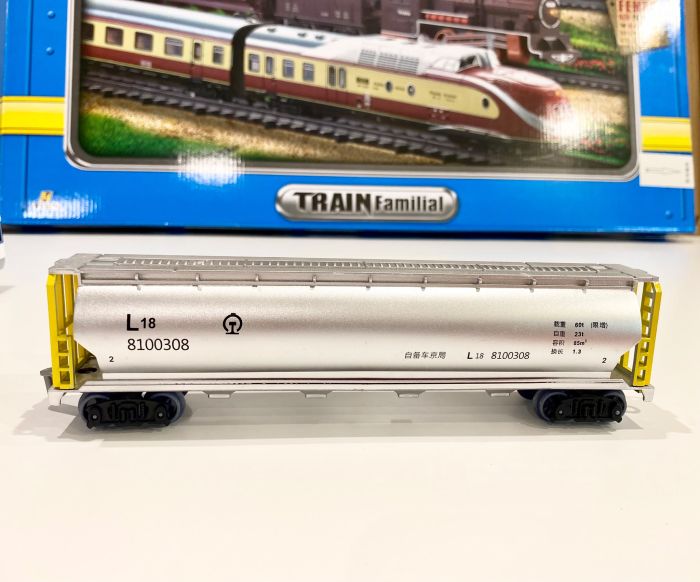 Залізниця Fenfa GP40 & Steam Train (9.4 м, 9 одиниць транспорту, станція) + Комплект живлення (4 акумулятори + зарядка)