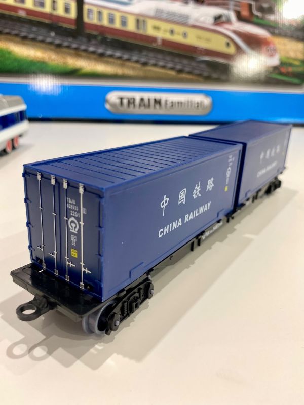 Преміальний залізничний набір FENFA "Train Familial" (9,4 м колії, 2 локомотиви, 7 вагонів, перон, акумулятори + ЗП)