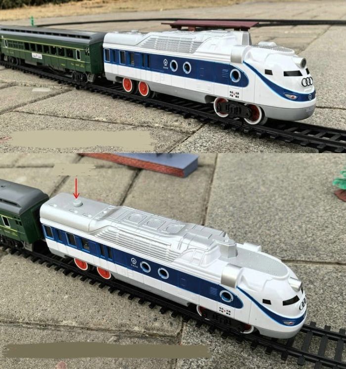 Набір залізниці FENFA "Train Familial": Локомотив зі світлом/звуком, 4 вагони, акумулятори + зарядне