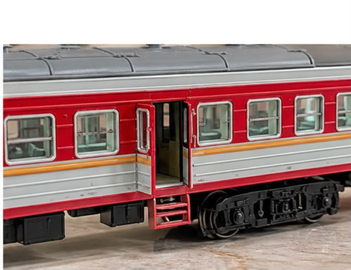 Дитяча залізниця FENFA «Пасажирський експрес DongFeng 4B» зі світлом, звуком та вагонами, що підсвічуються