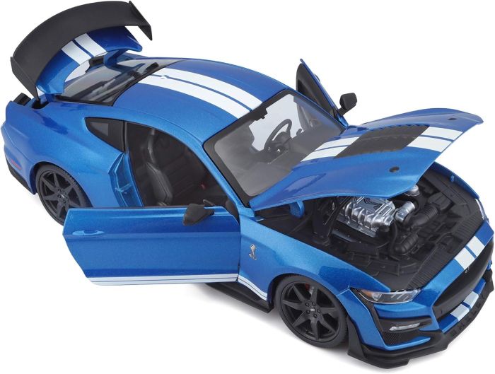 Масштабна модель 2020 Ford Mustang Shelby GT500 (Carbon Fiber Track Pack) — Maisto Special Edition 1:18