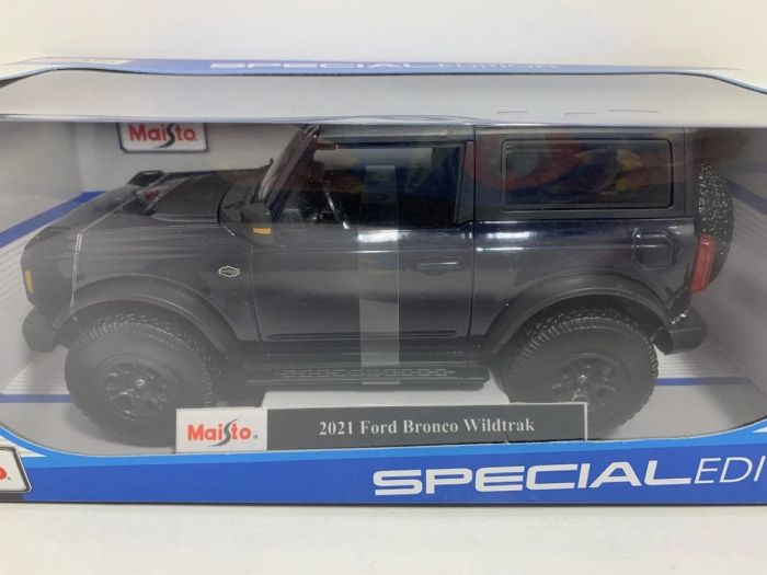 Колекційна автомобільна модель 2021 Ford Bronco Wildtrak (Maisto, масштаб 1:18)
