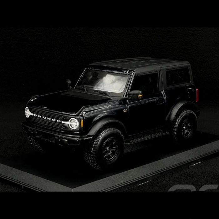 Колекційна автомобільна модель 2021 Ford Bronco Wildtrak (Maisto, масштаб 1:18)