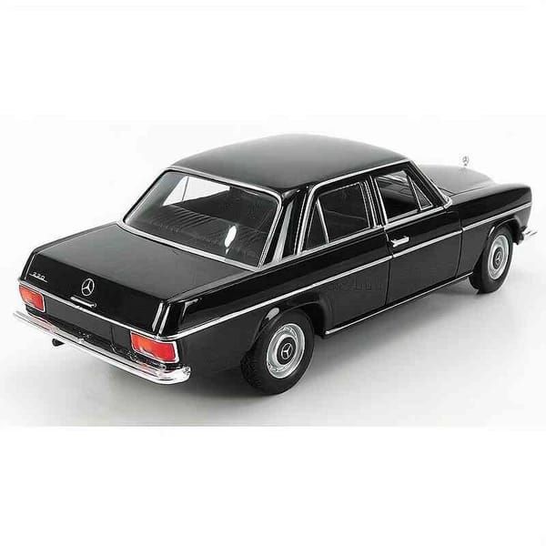 Колекційна модель авто Mercedes-Benz 220 від Welly ( масштаб 1:24)