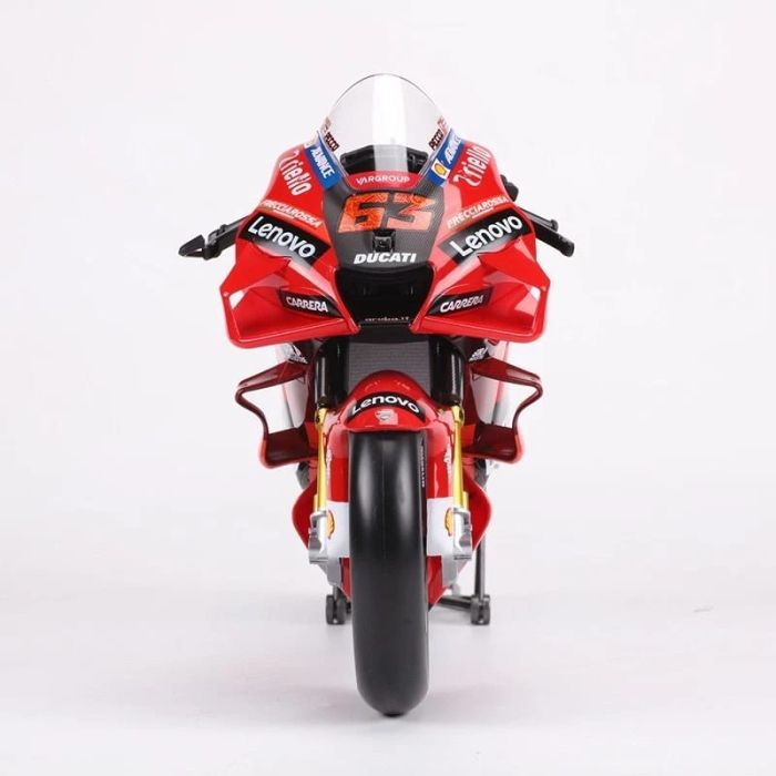 Колекційна модель мотоцикла Ducati Desmosedici GP (2022) #63 Pecco Bagnaia — Масшт. 1:6 від Maisto