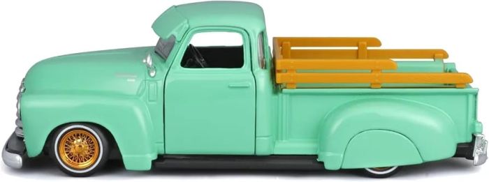 Масштабна модель автомобіля 1950 Chevrolet 3100 Pickup Lowriders (Maisto Design, масш.1:25)