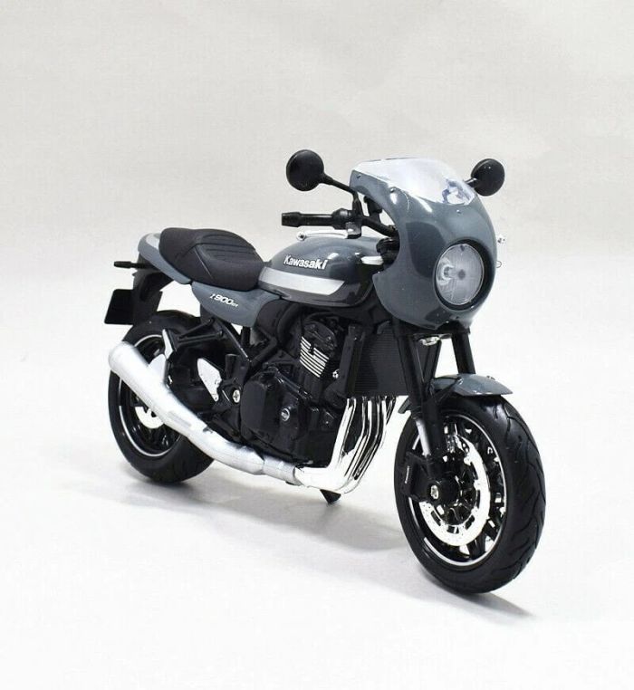 Колекційна модель мотоцикла Kawasaki Z900RS Cafe (масштаб 1:12) від Maisto