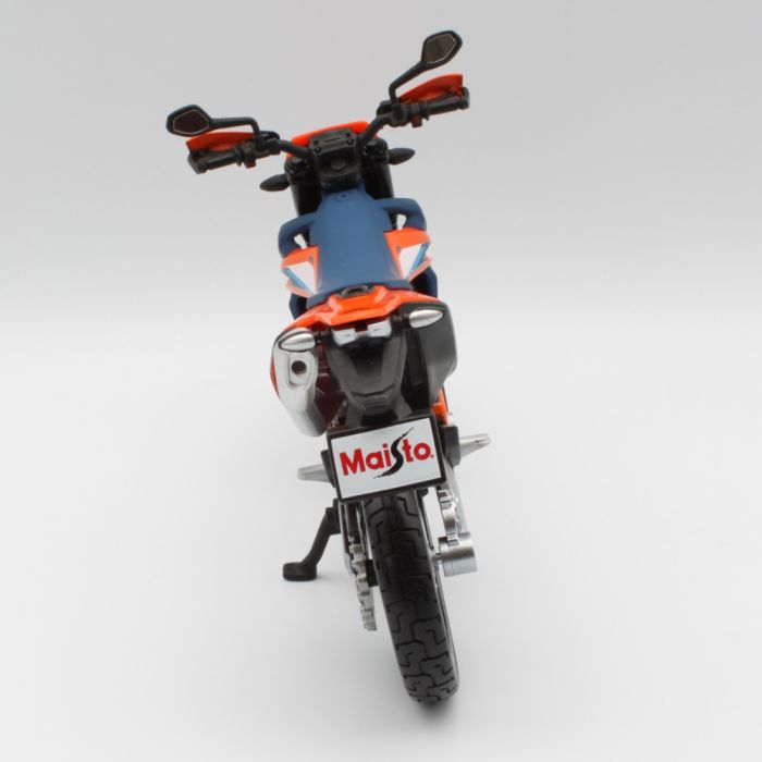 Колекційна модель мотоцикла 2023 KTM 690 SMC R (Масштаб 1:12, Maisto)
