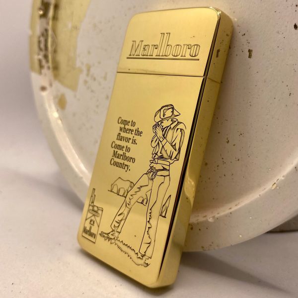 Бензинова запальничка Zorro "Marlboro Country" Gold