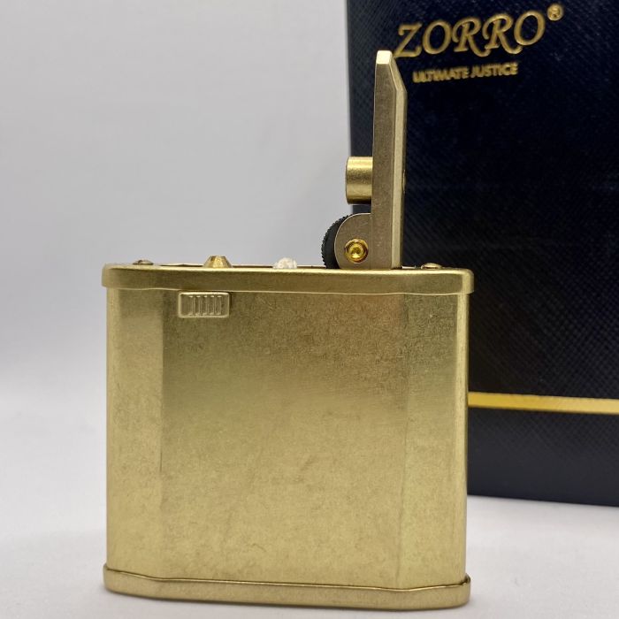 Бензинова запальничка ZORRO в золотому кольорі