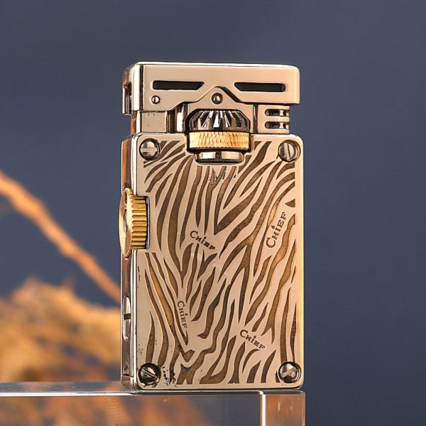 Ексклюзивна Бензинова Запальничка Chief: Велич Золотого Тигра