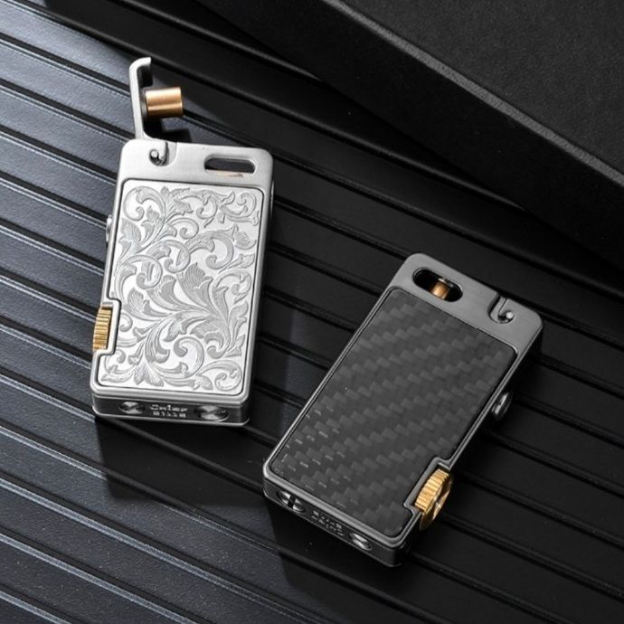 Запальничка бензинова Chief з сріблястим флористичним гравіюванням