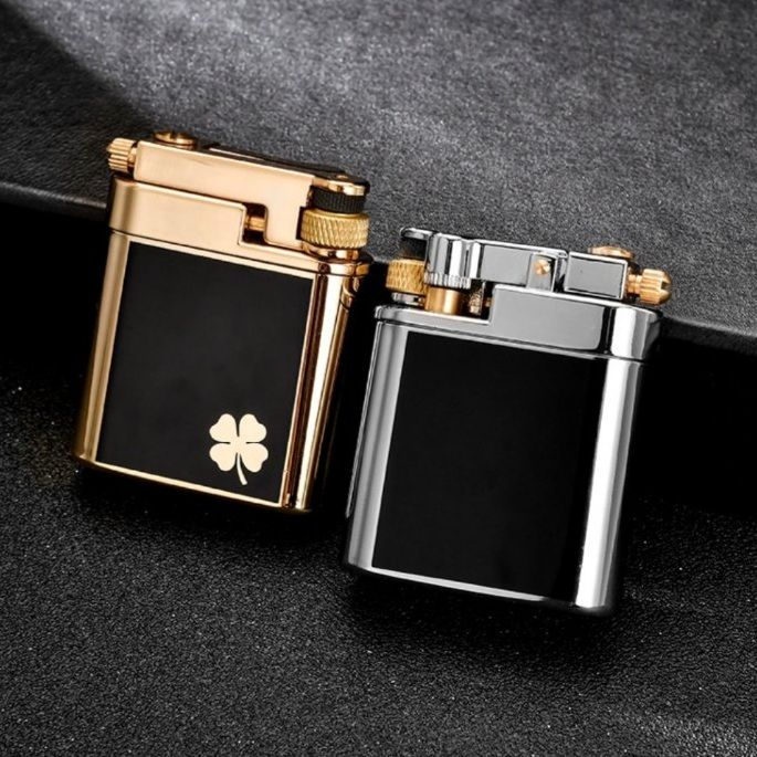 Запальничка бензинова Chief з символом чотирилистника