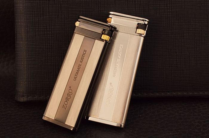 Газова Запальничка ZORRO "Ultimate Justice"( Вища справедливість) серебриста