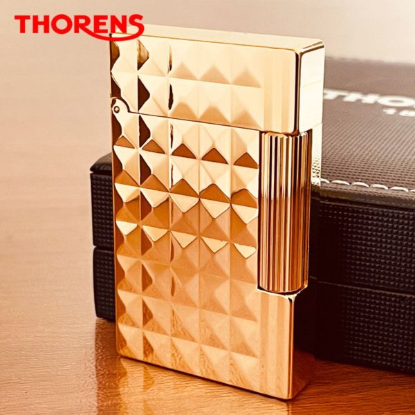 Елегантна золота газова запальничка Thorens з об"ємним візерунком
