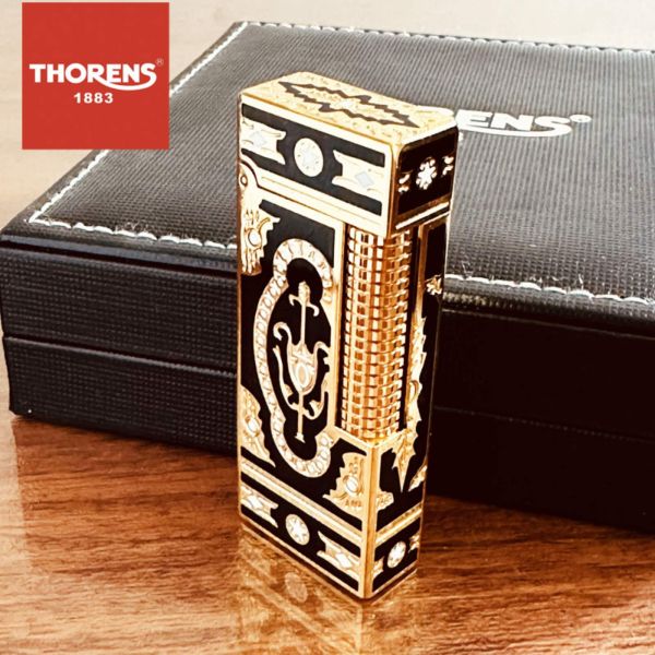 Розкішна газова запальничка THORENS в чорному кольорі з золотою інкрустацією